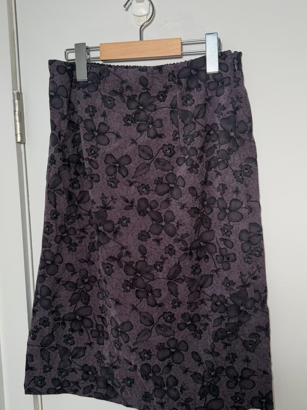 Leslie Fay Plum Midi Skirt with Black Floral
